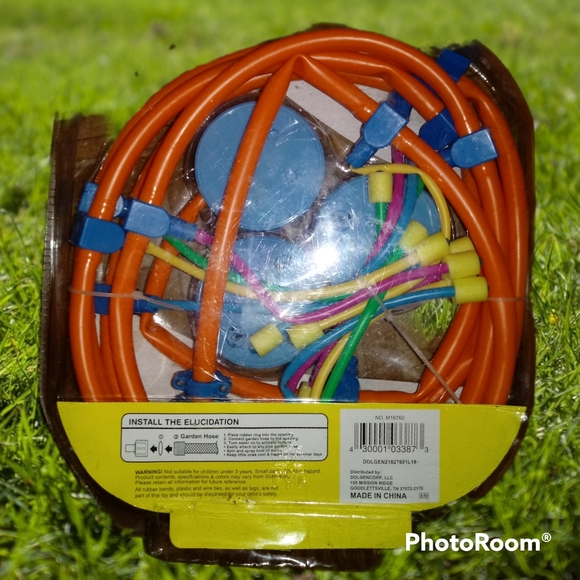 Water Sprinkler New in pack - Picture 2 of 2